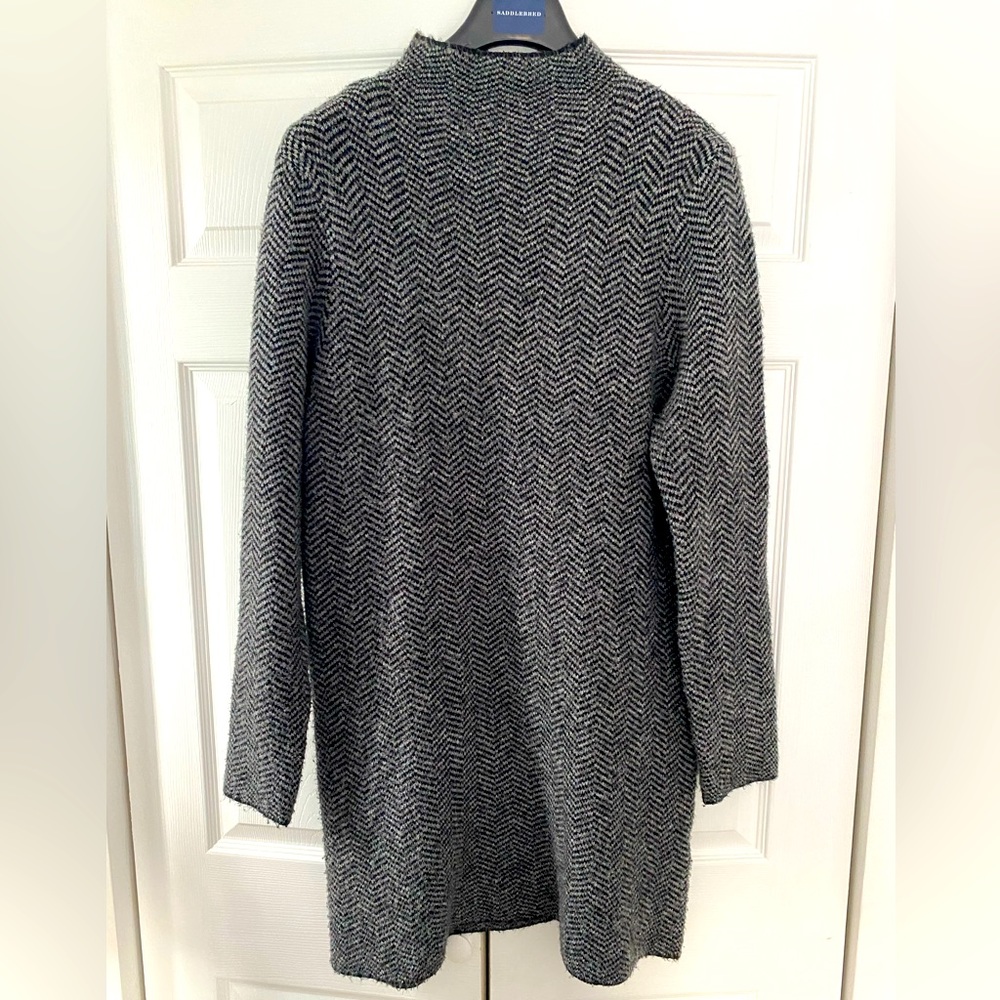Women’s max studio chevron print black grey long sweater mock neck size xl